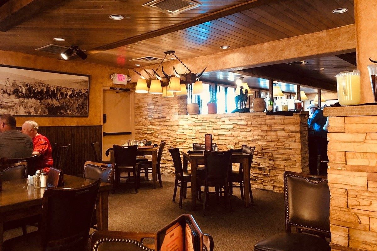 top-15-must-try-restaurants-in-roswell-new-mexico-touristsecrets