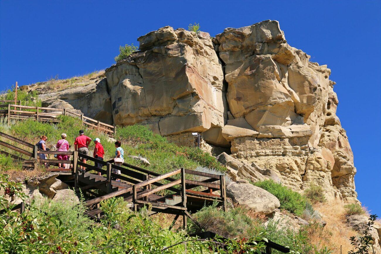 uncover-pompeys-pillars-fascinating-exhibits