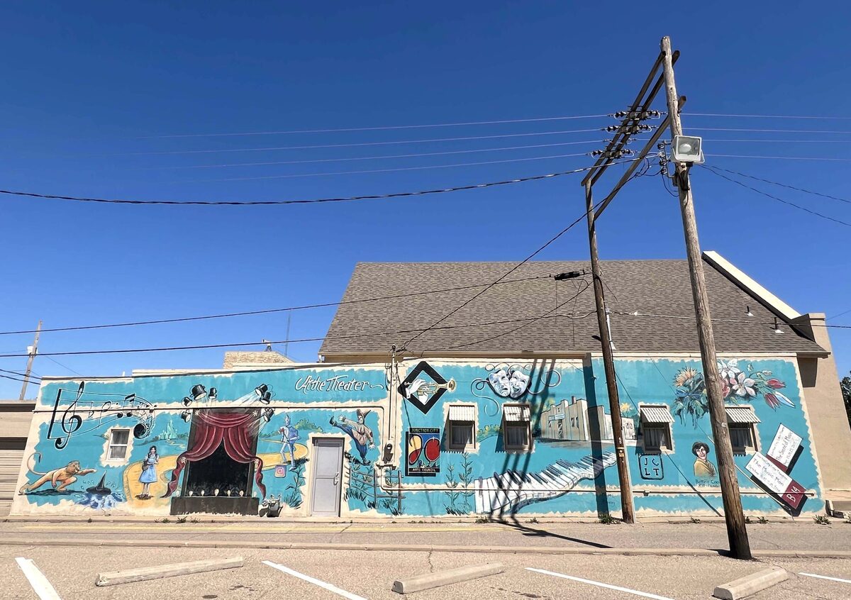 uncover-the-charm-of-junction-citys-heritage-park