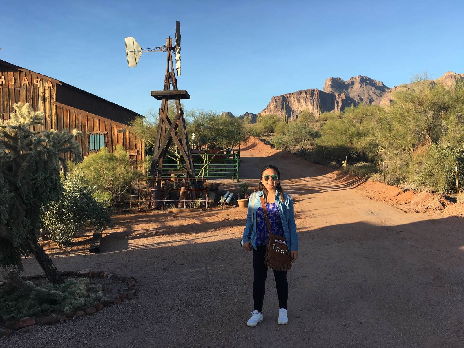 uncover-the-mysteries-of-superstition-mountain-museum