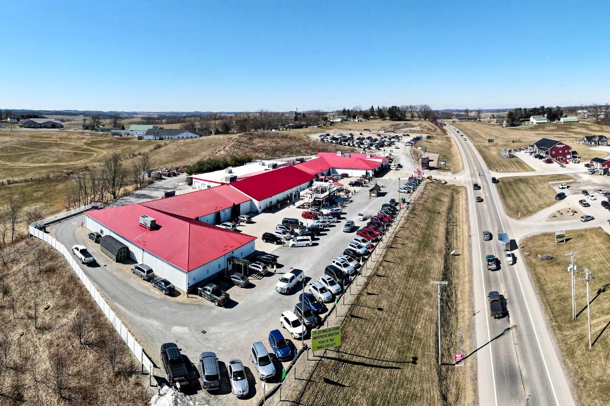 Uncover-Treasures-At-Mount-Hope8217s-Holmes-County-Flea-Market uncover-treasures-at-mount-hopes-holmes-county-flea-market