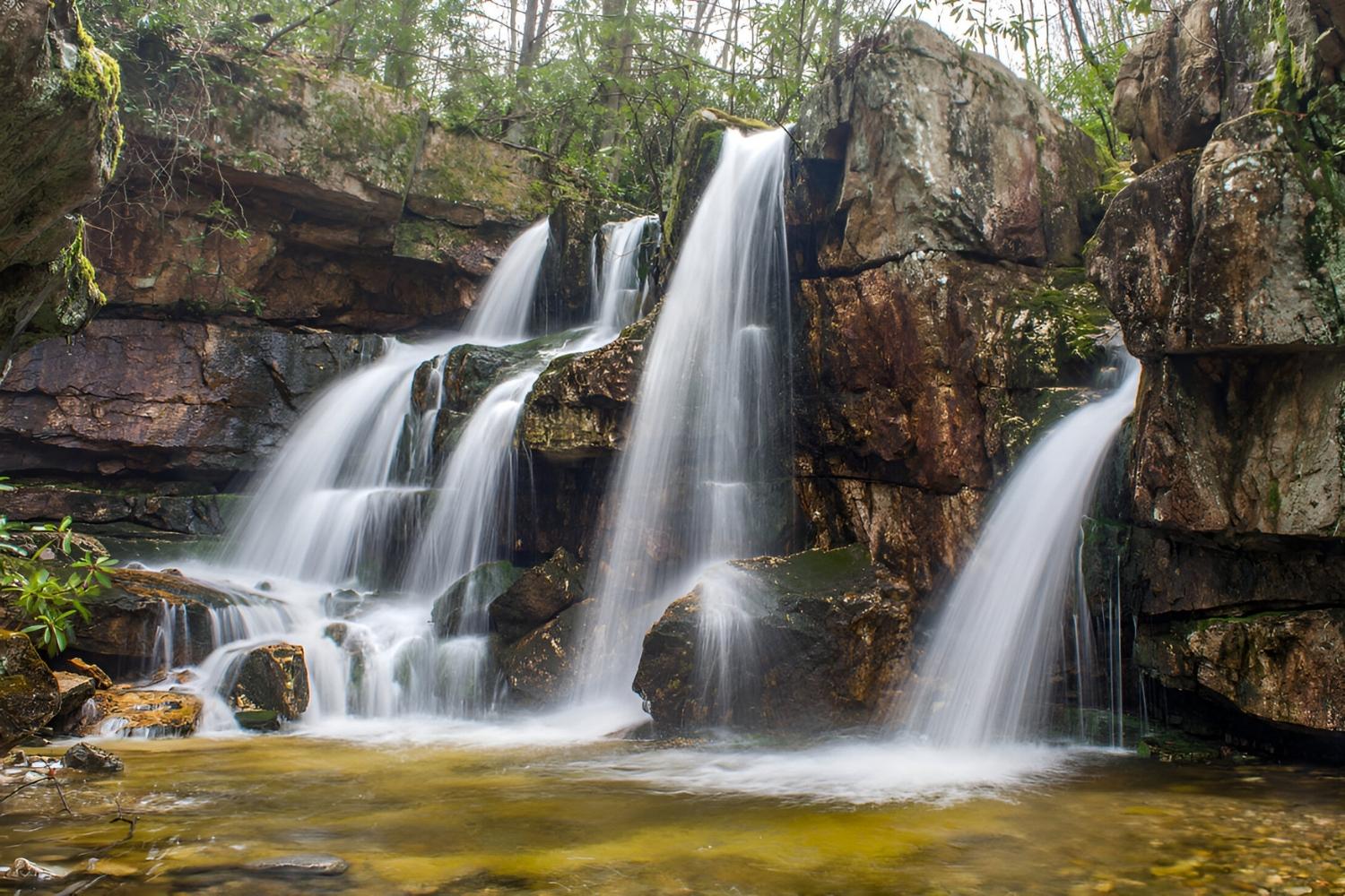 Unseen-Waterfalls-In-Tennessee’s-Hidden-Valleys unseen-waterfalls-in-tennessees-hidden-valleys