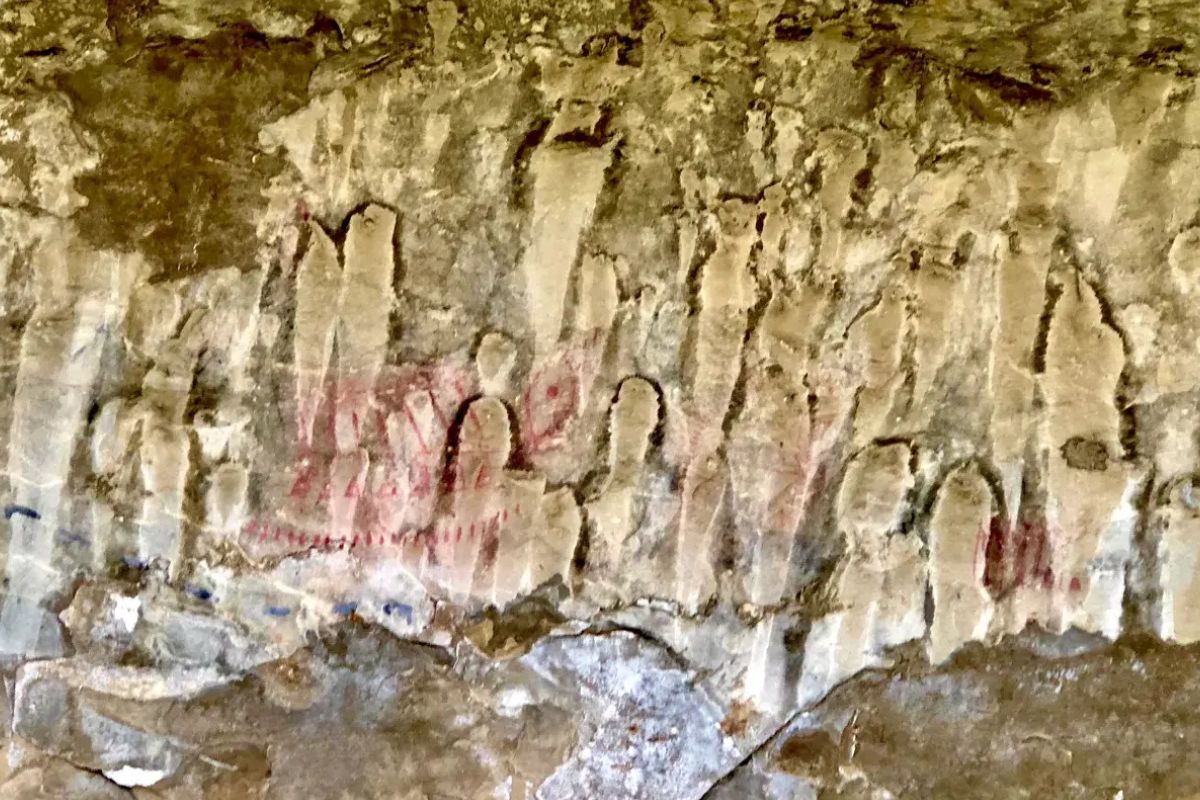 unveil-ancient-mysteries-at-pictograph-cave-state-park
