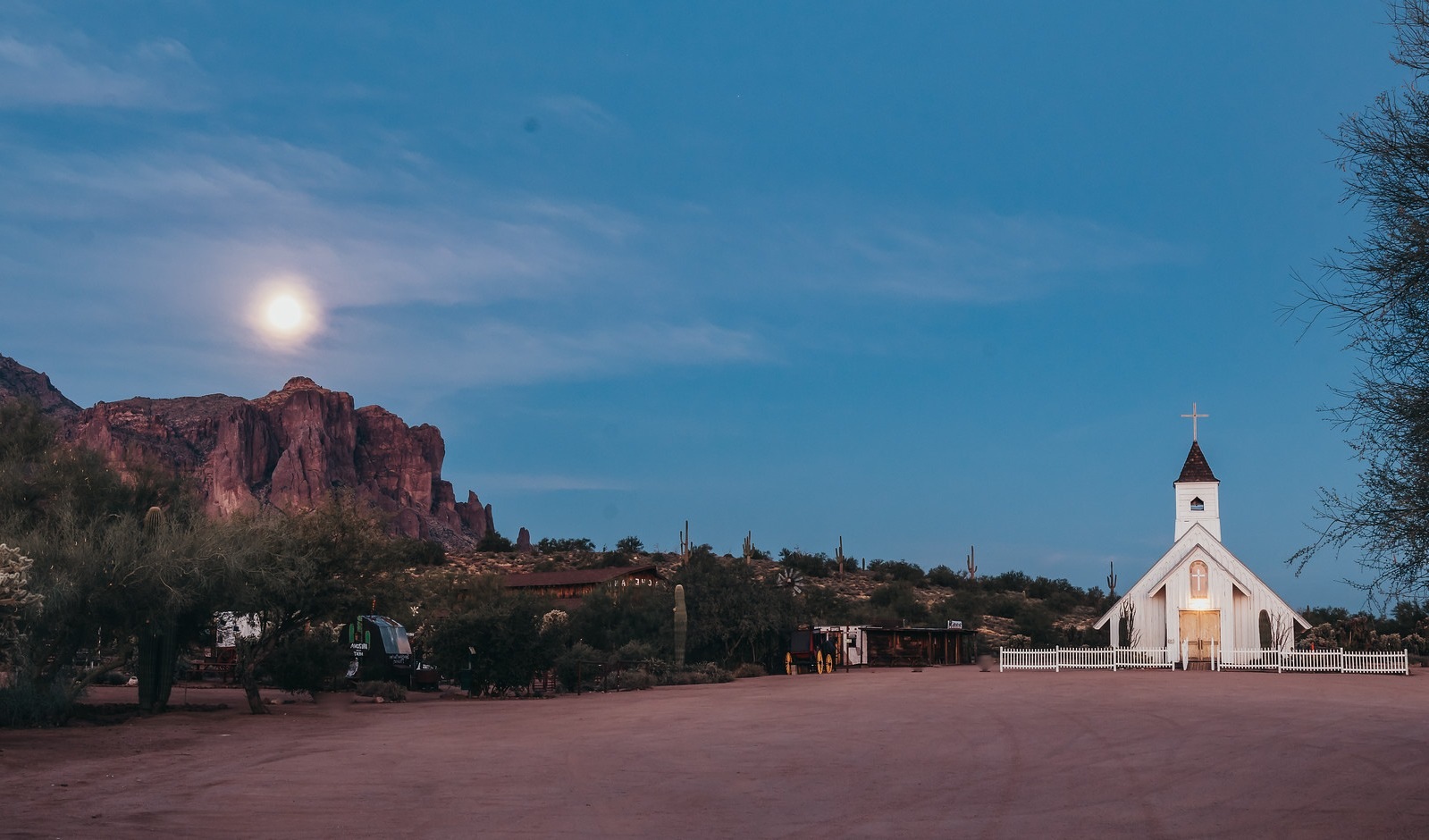 Unveil-The-Magic-Of-Apacheland-At-Superstition-Mountain-Museum unveil-the-magic-of-apacheland-at-superstition-mountain-museum