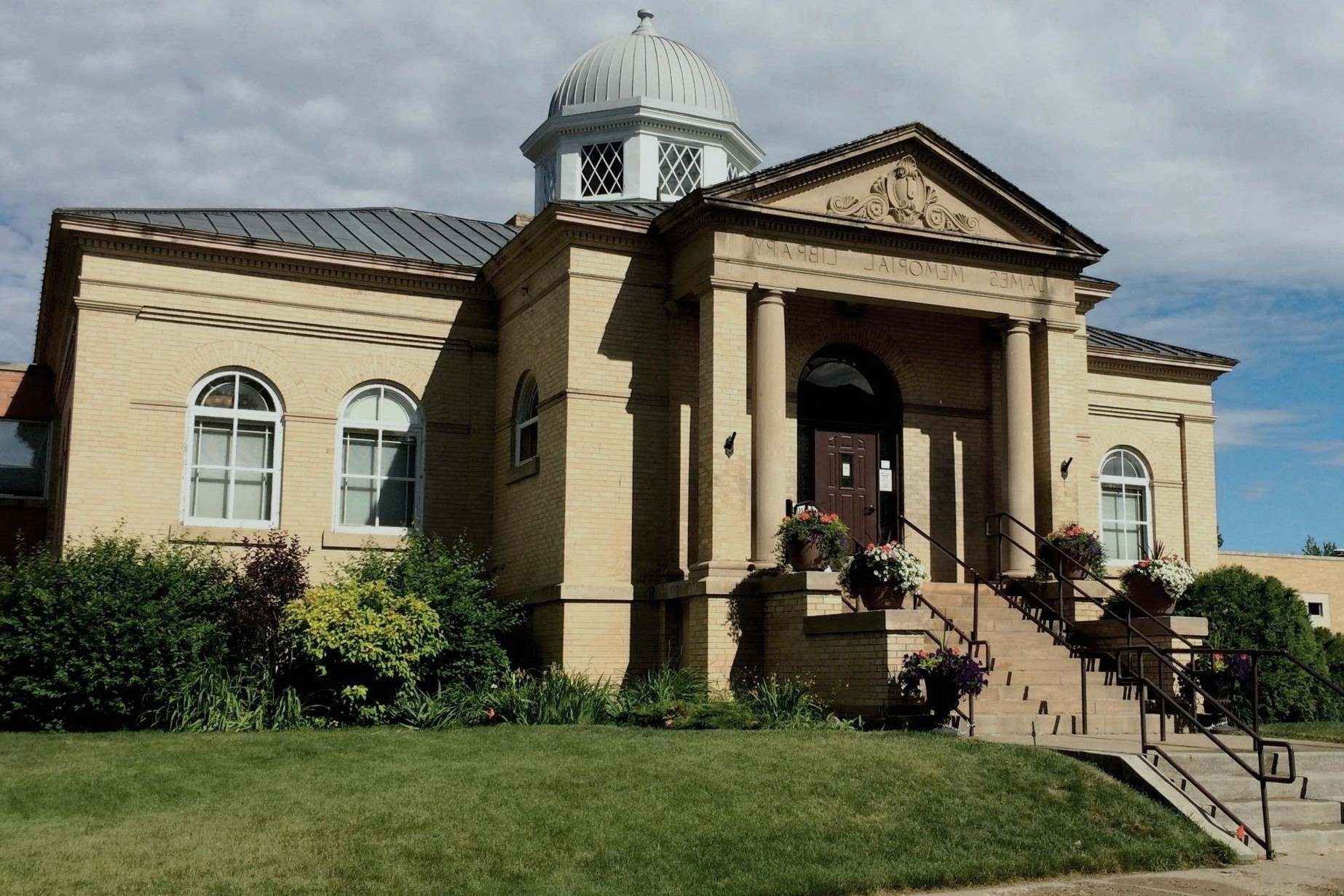 unveil-the-magic-of-willistons-james-memorial-art-center