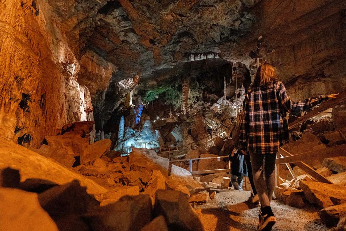 unveil-the-mysteries-of-lost-world-caverns-war-club