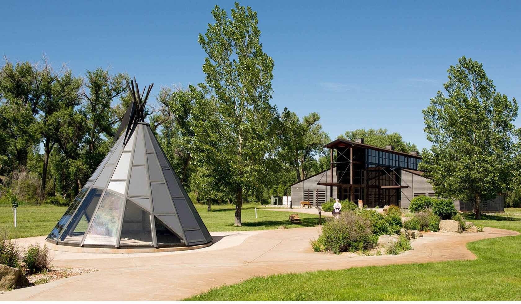 unveil-the-mysteries-of-pompeys-pillars-interpretive-center