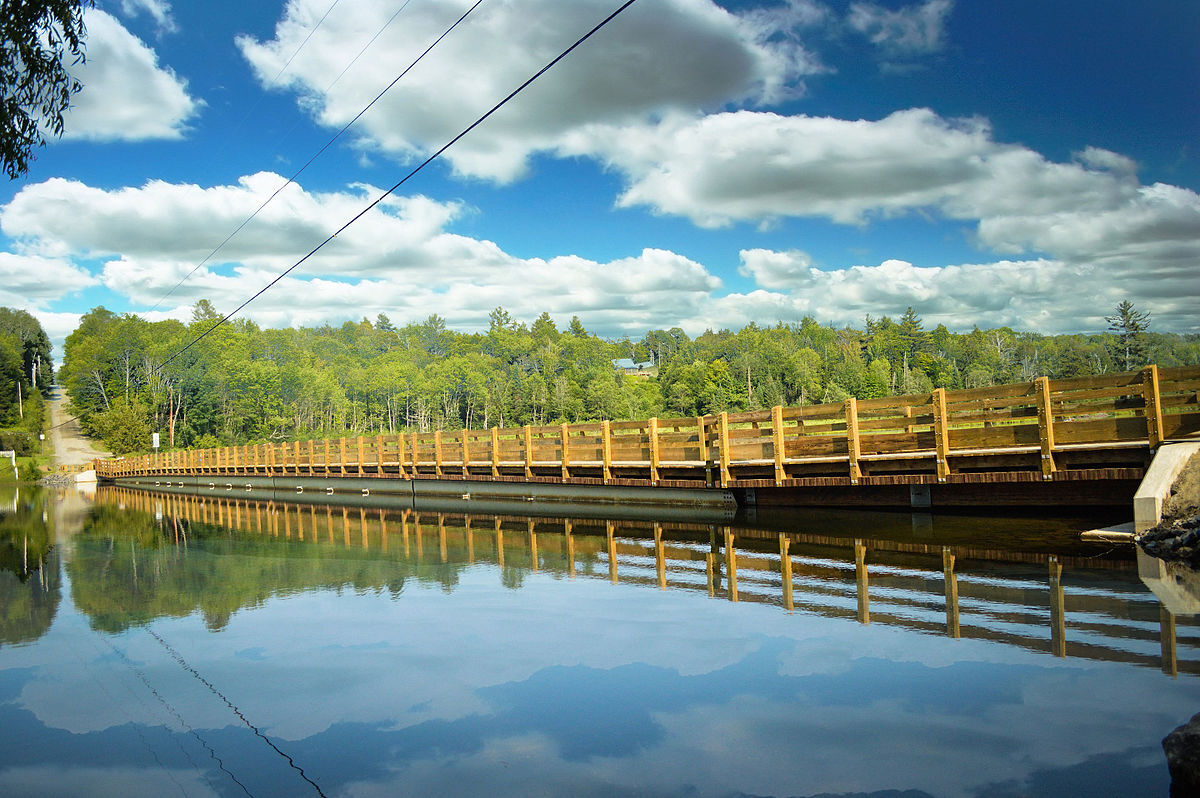 Vermont8217s-Mysterious-Floating-Bridge-On-Sunset-Lake vermonts-mysterious-floating-bridge-on-sunset-lake