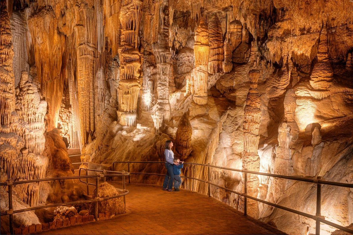 virginias-secret-luray-caverns-underground-marvel