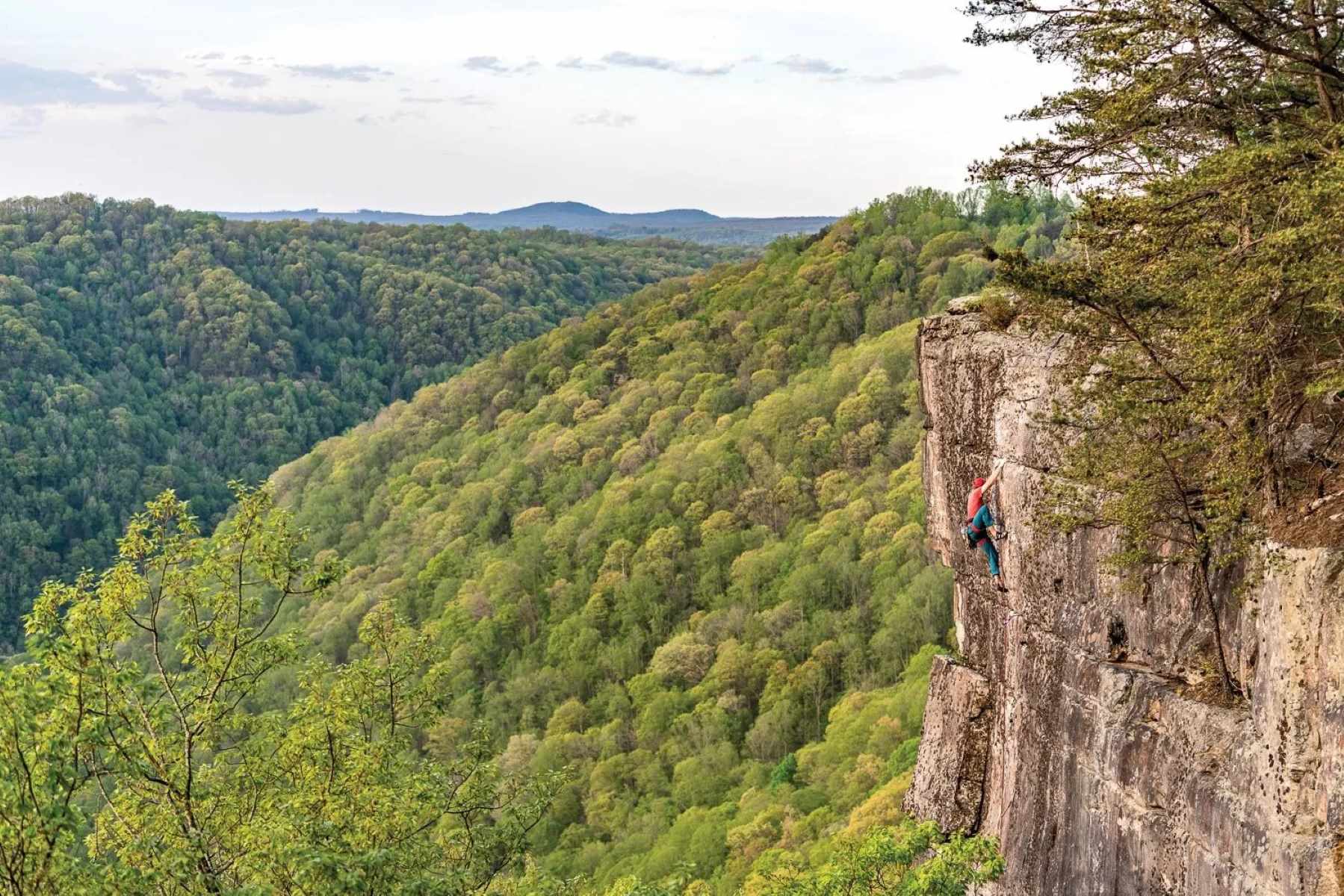 West-Virginia8217s-Secret-Climbing-Paths-In-The-Appalachians west-virginias-secret-climbing-paths-in-the-appalachians