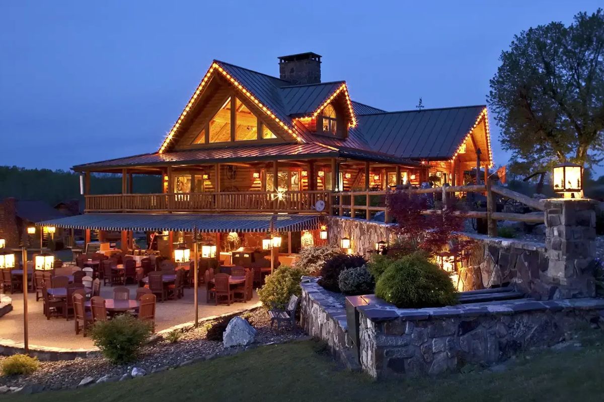 west-virginias-secret-smoke-hole-caverns-underground-river-cave