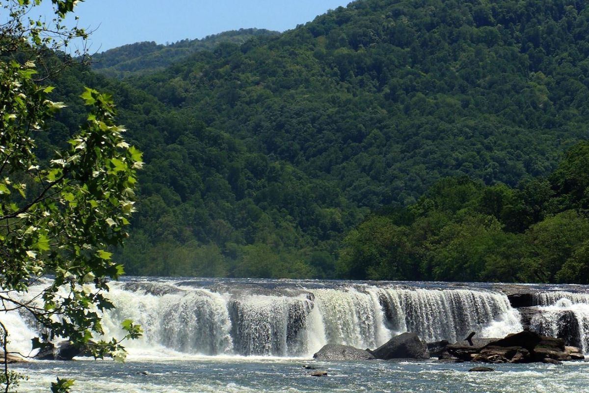 West-Virginia8217s-Secret-The-Widest-Waterfall-On-The-New-River west-virginias-secret-the-widest-waterfall-on-the-new-river