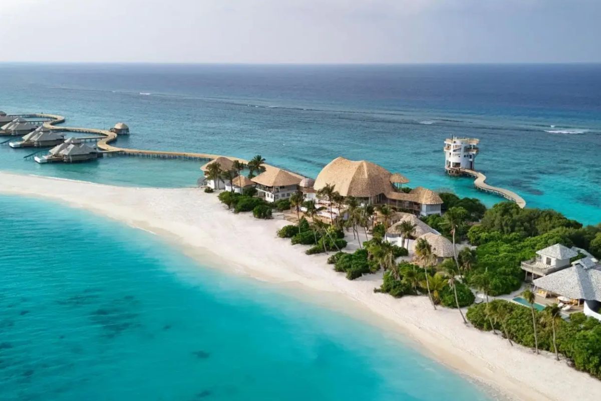 What-Defines-A-Resort-Top-5-Features-TouristSecrets what-defines-a-resort-top-5-features-touristsecrets