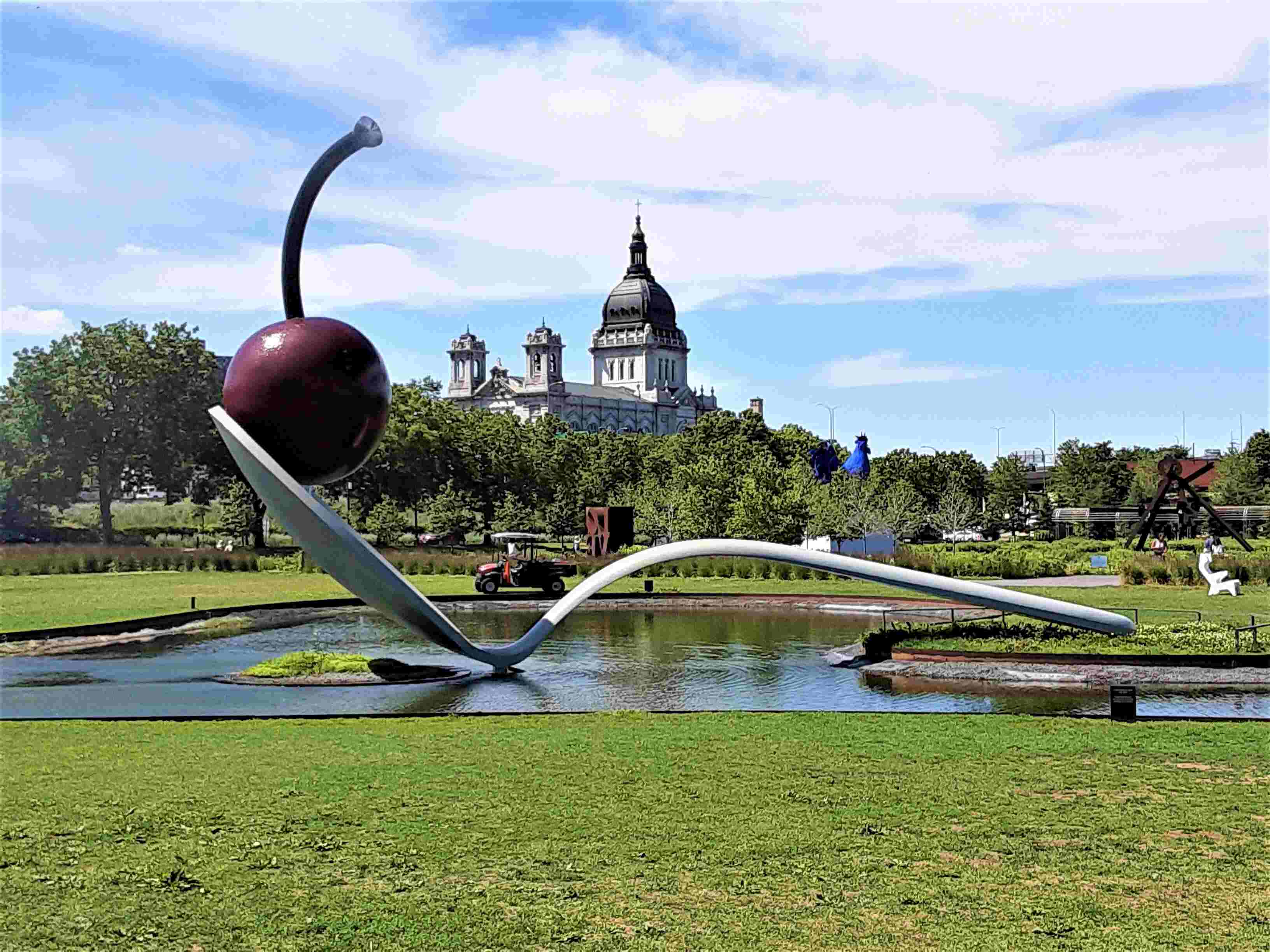 whimsical-wonders-at-minneapolis-sculpture-garden