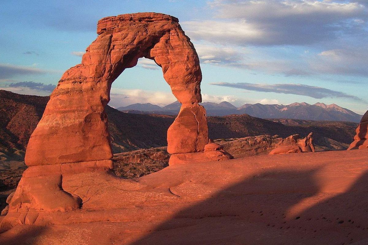 Whispering-Wind-Carved-Arches-Of-Utah8217s-National-Park whispering-wind-carved-arches-of-utahs-national-park