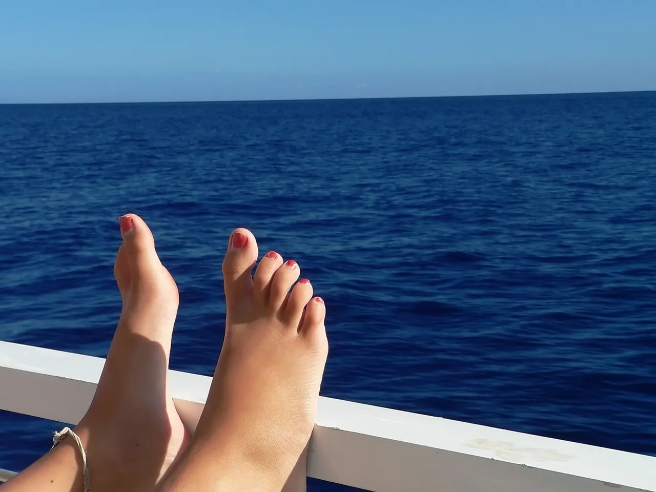 Why-Do-My-Feet-And-Ankles-Swell-On-A-Cruise-TouristSecrets-Guide why-do-my-feet-and-ankles-swell-on-a-cruise-touristsecrets-guide