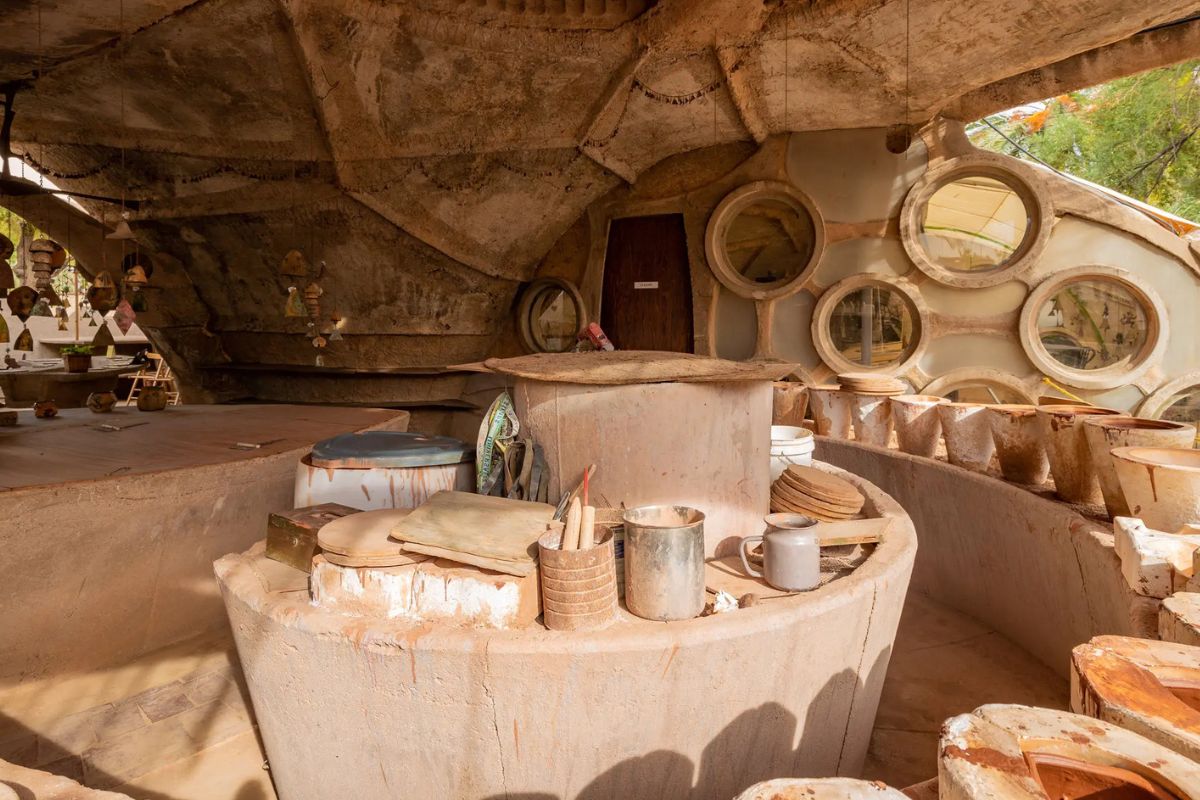 witness-the-magic-of-cosantis-bronze-bell-casting