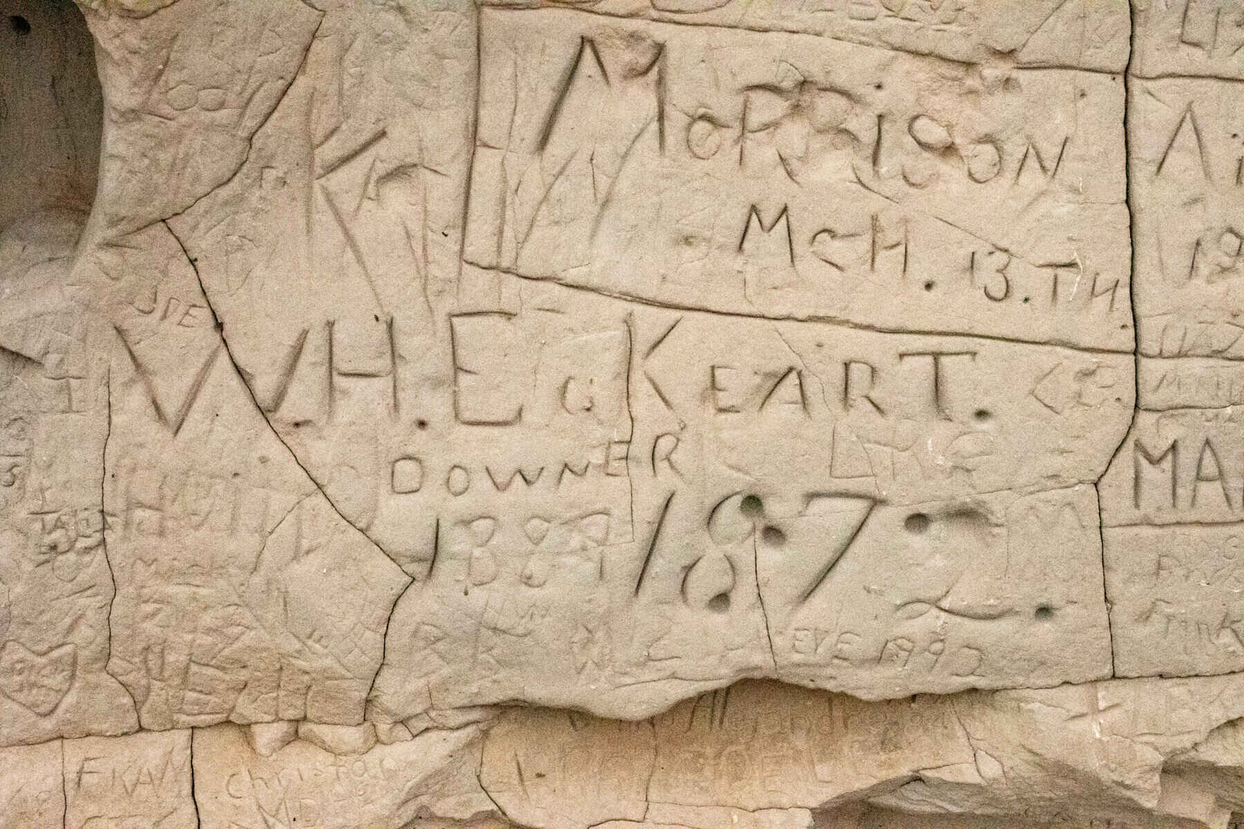 Wyoming8217s-Hidden-Register-Cliff-Oregon-Trail-Messages-In-Stone wyomings-hidden-register-cliff-oregon-trail-messages-in-stone