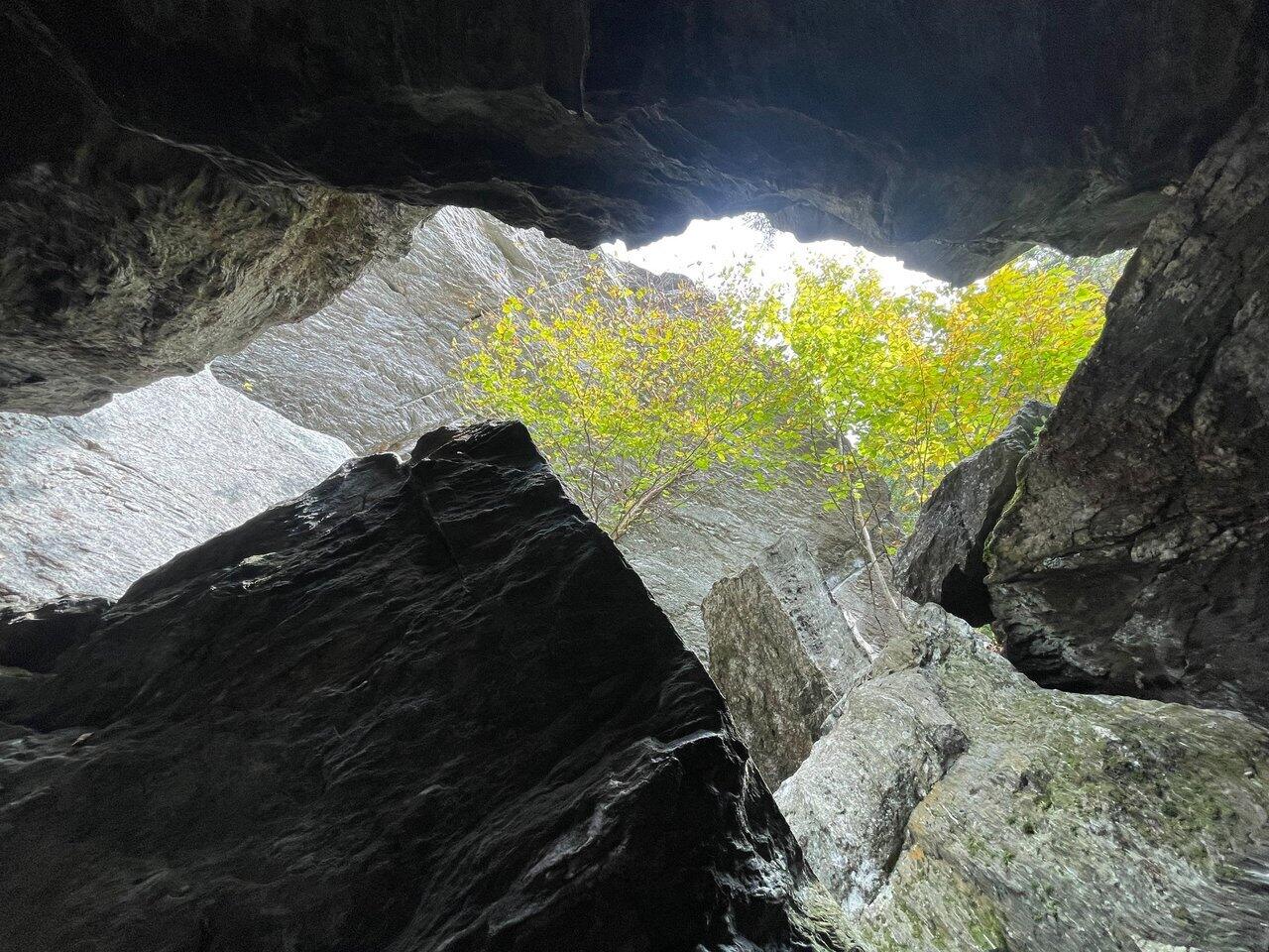 ancient-caves-of-vermonts-sterling-forest