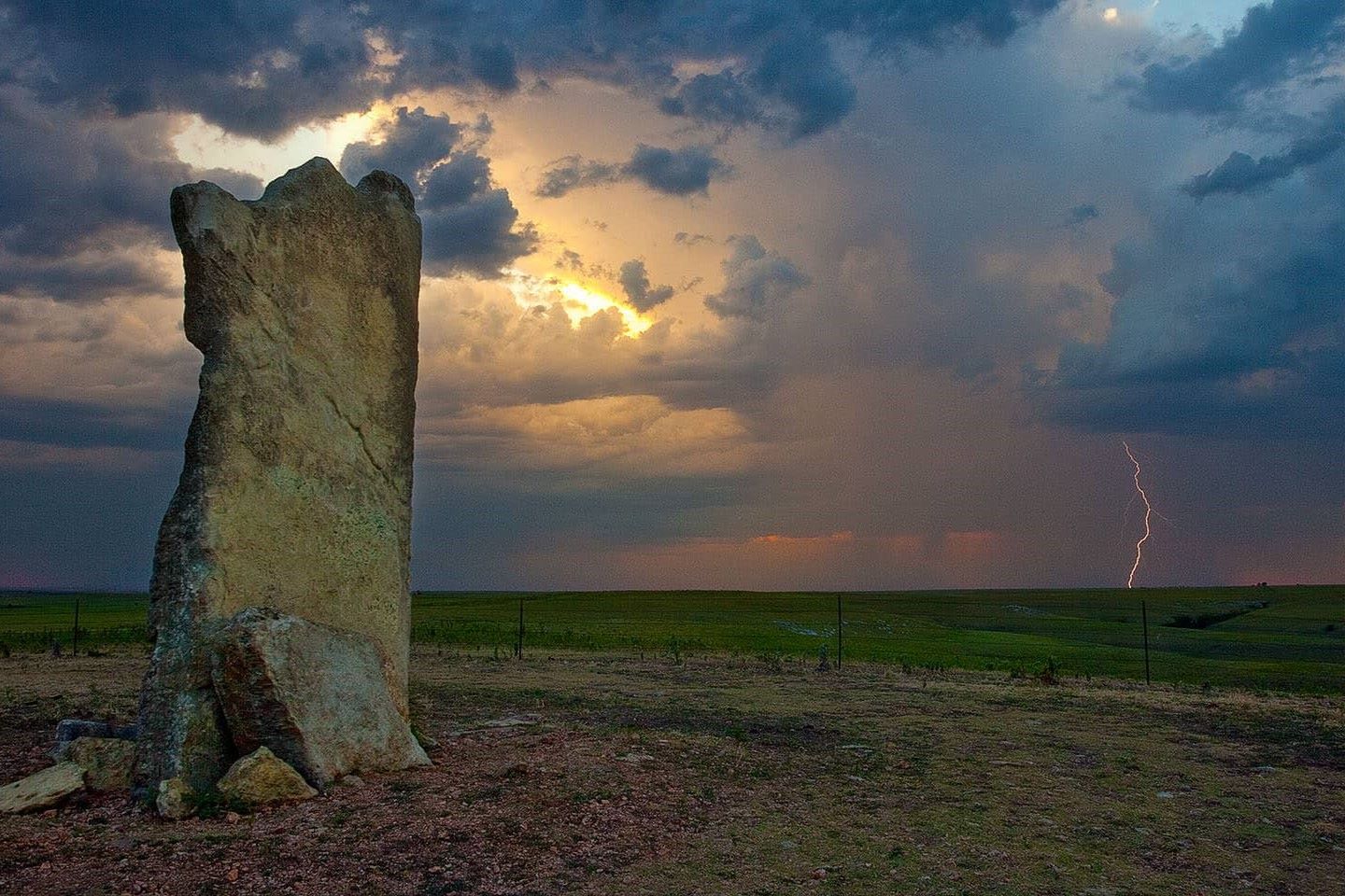 Ancient-Stone-Circles-Of-Kansas8217-Flint-Hills ancient-stone-circles-of-kansas-flint-hills