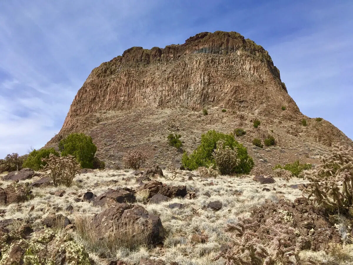 ancient-trails-of-new-mexicos-cabezon-peak