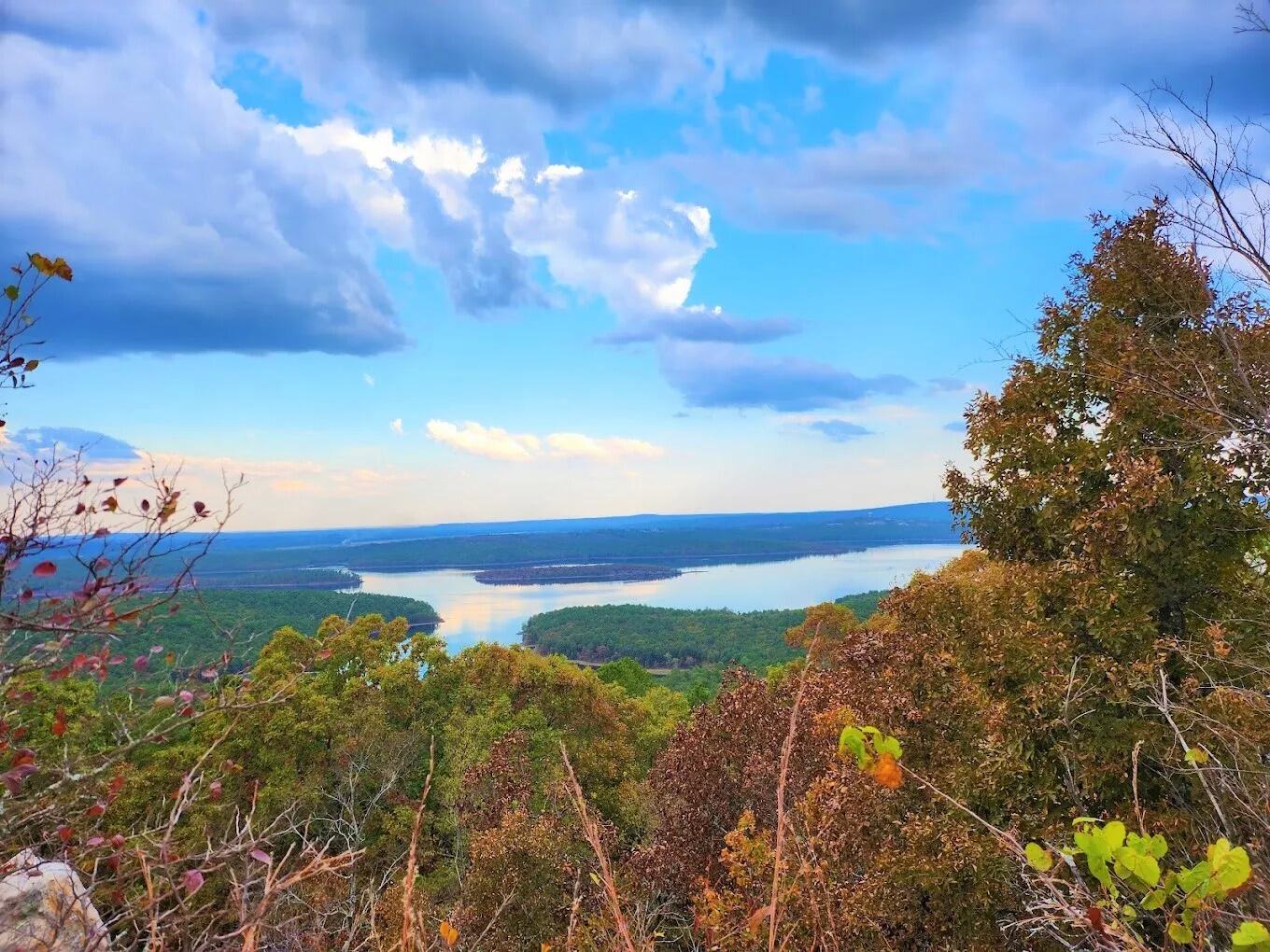 Arkansas8217-Secret-Trail-With-Stunning-Lake-Views arkansas-secret-trail-with-stunning-lake-views