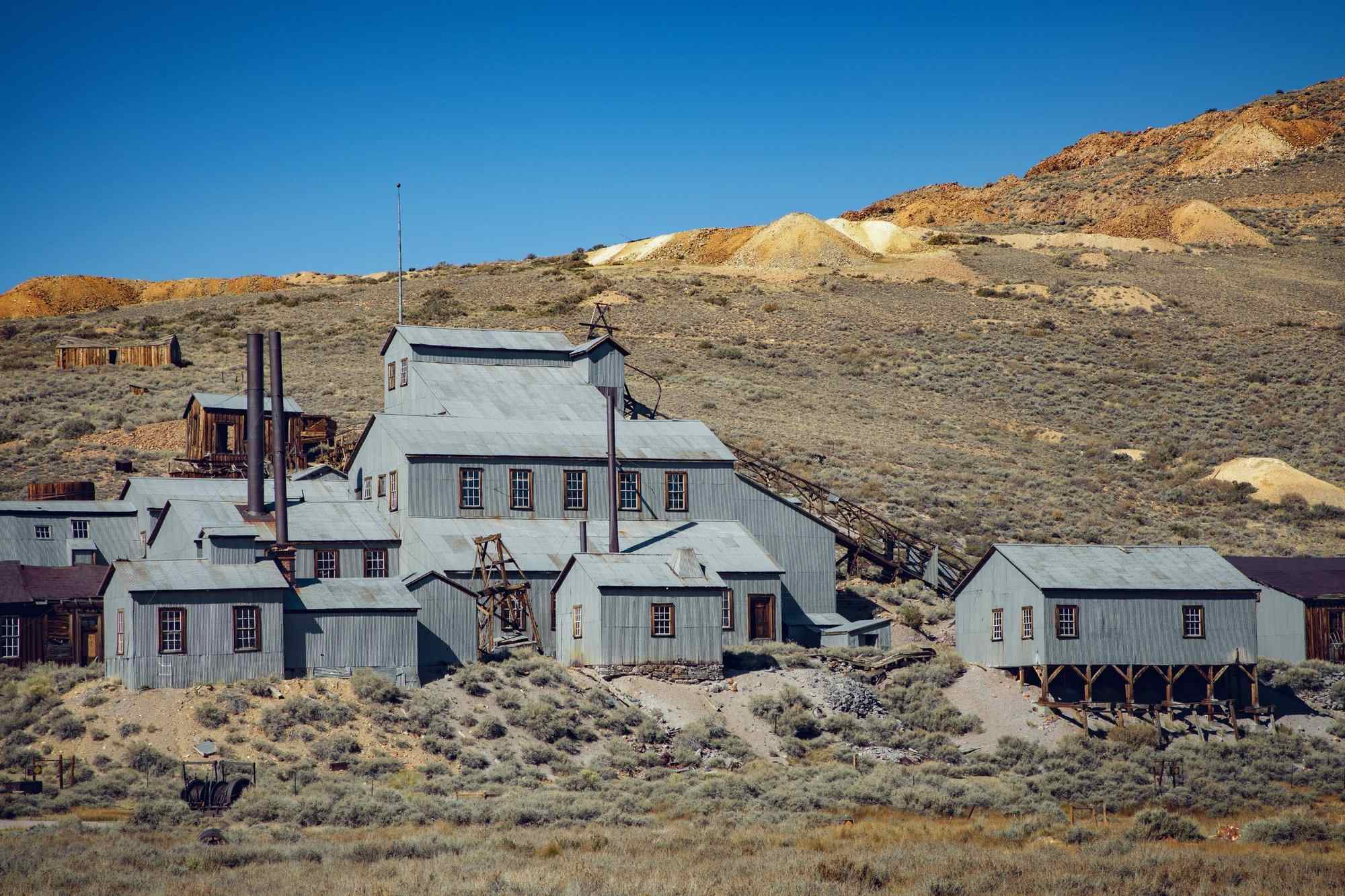 ghost-towns-of-californias-bodie