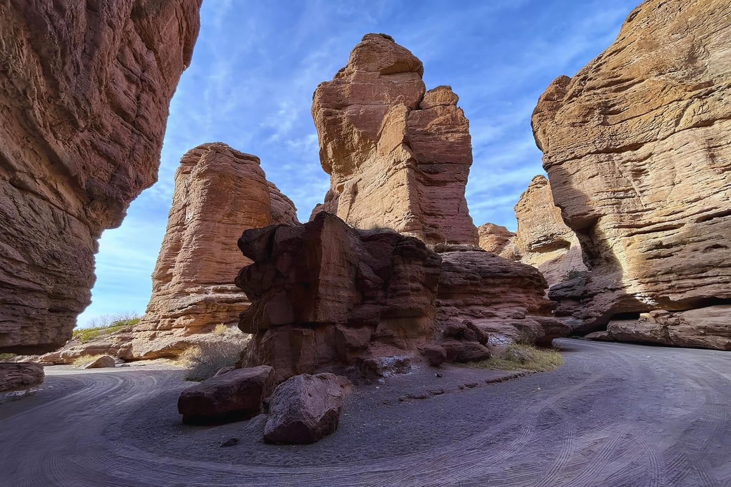 hidden-arches-of-new-mexicos-san-lorenzo