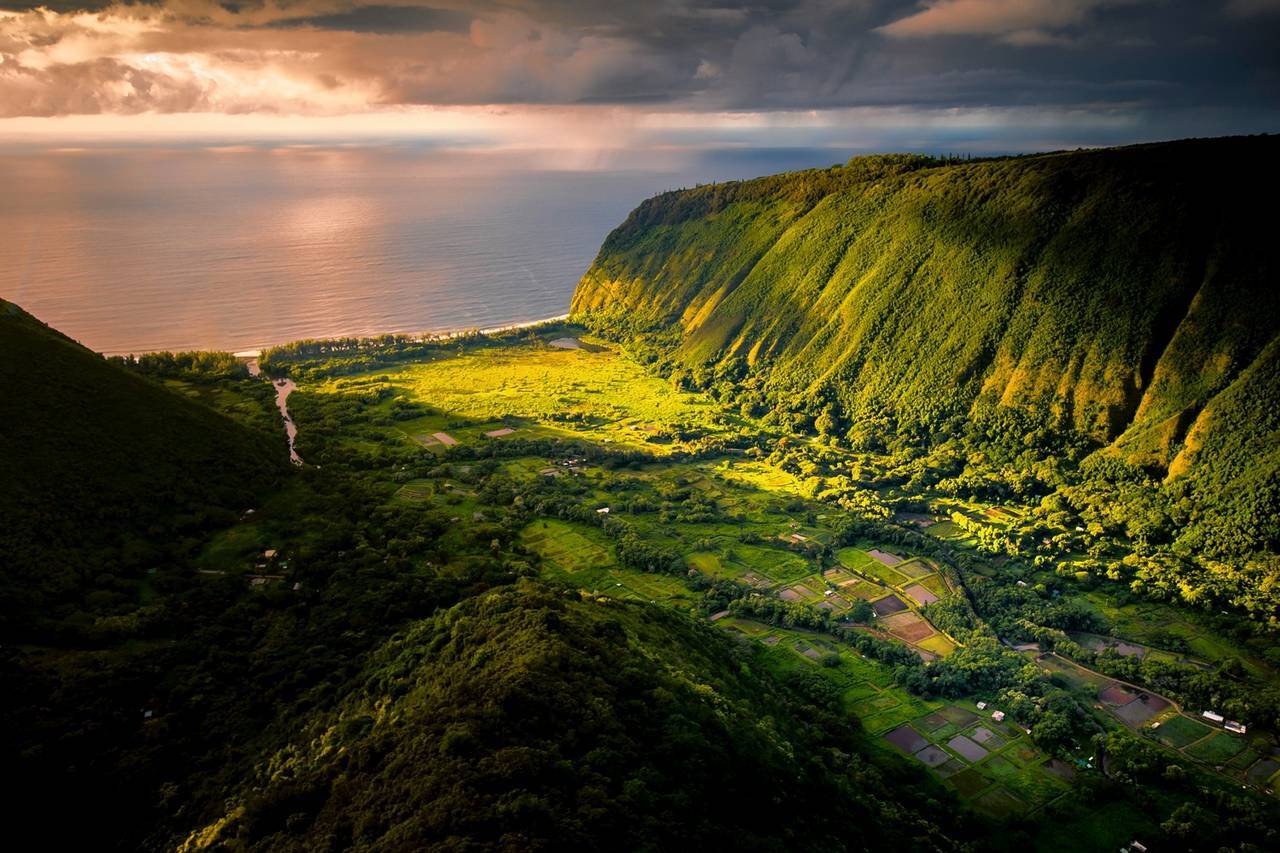 hidden-camps-of-hawaiis-waipio