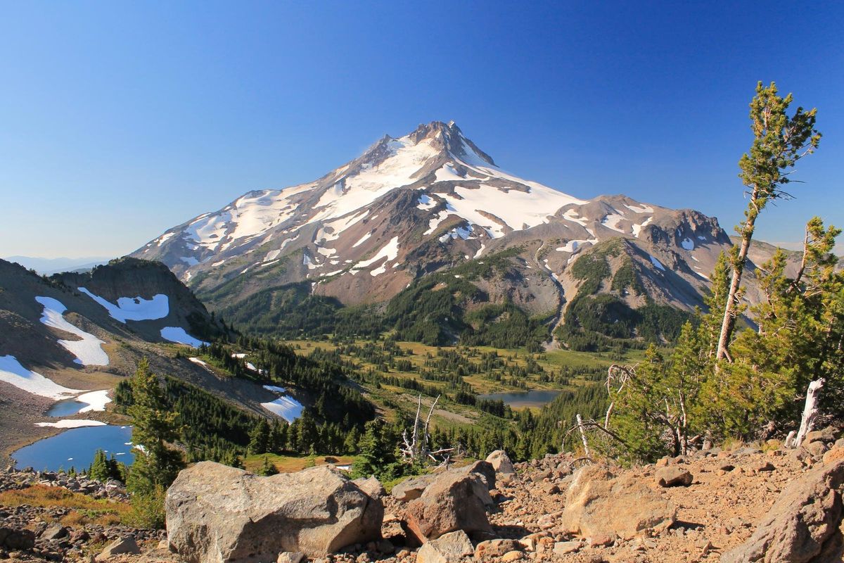 hidden-camps-of-oregons-mount-jefferson