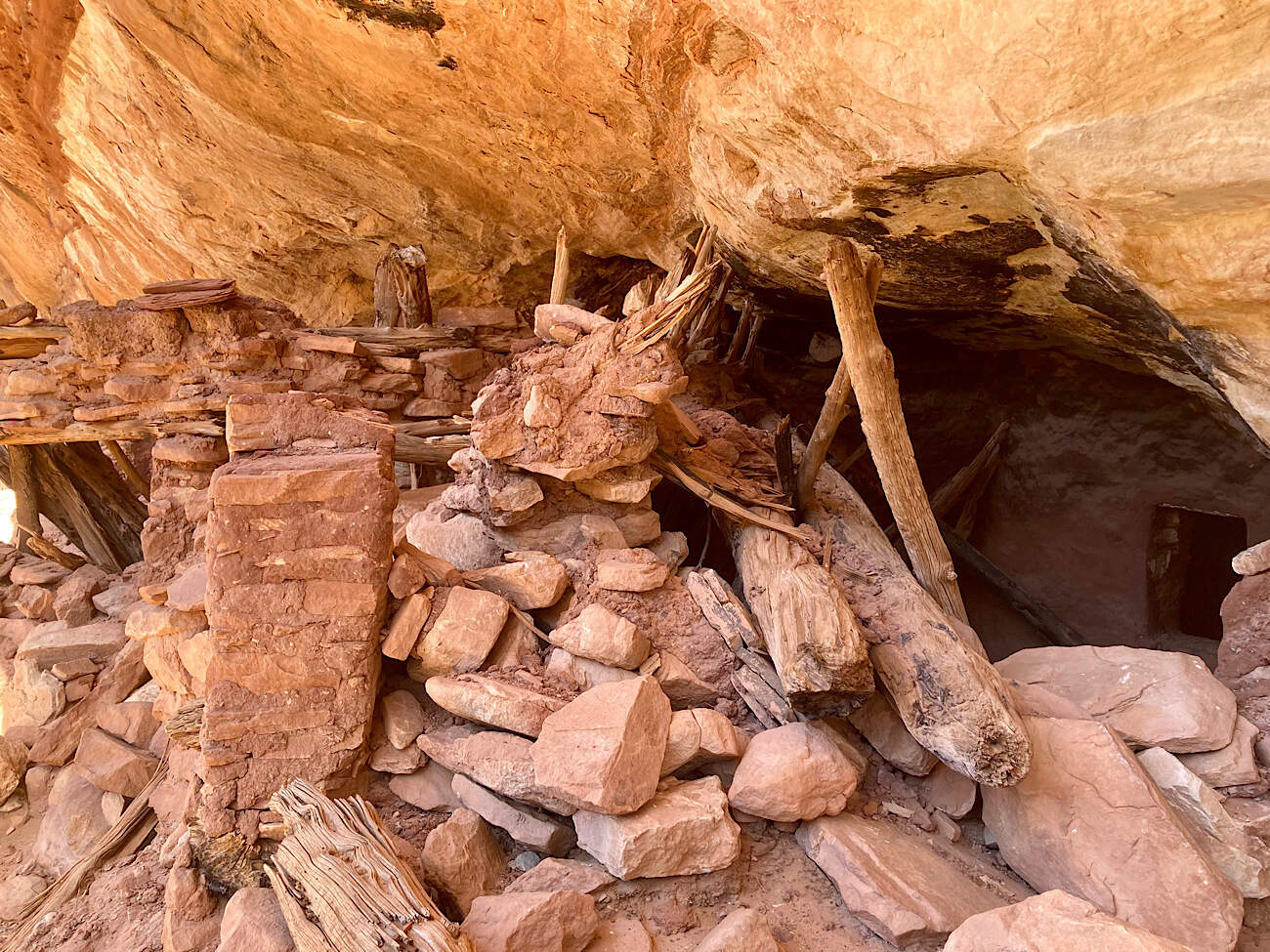 Hidden-Camps-Of-Utah8217s-Cedar-Mesa hidden-camps-of-utahs-cedar-mesa
