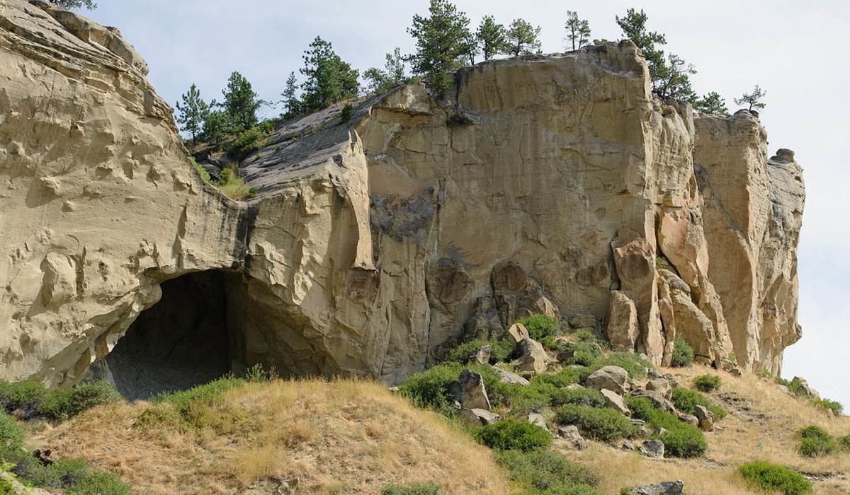 hidden-cave-art-of-montanas-pictograph-cave