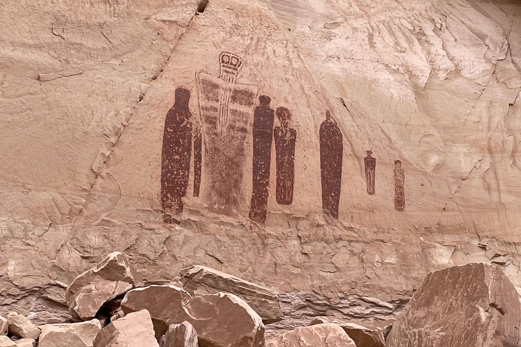 Hidden-Cave-Art-Of-Utah8217s-Barrier-Canyon hidden-cave-art-of-utahs-barrier-canyon