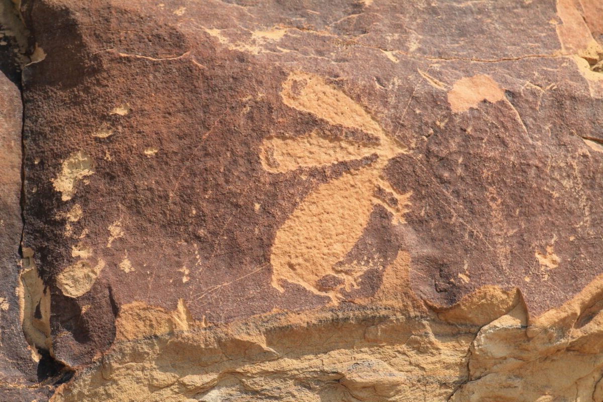 hidden-cave-art-of-wyomings-legend-rock