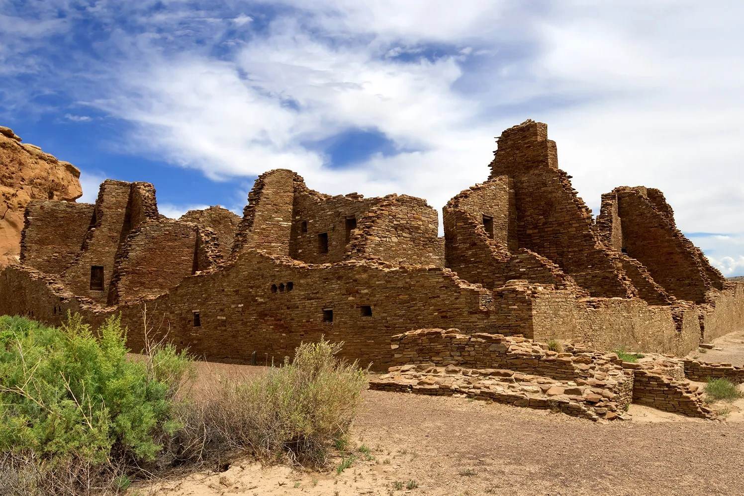 hidden-cliff-dwellings-of-new-mexicos-chaco