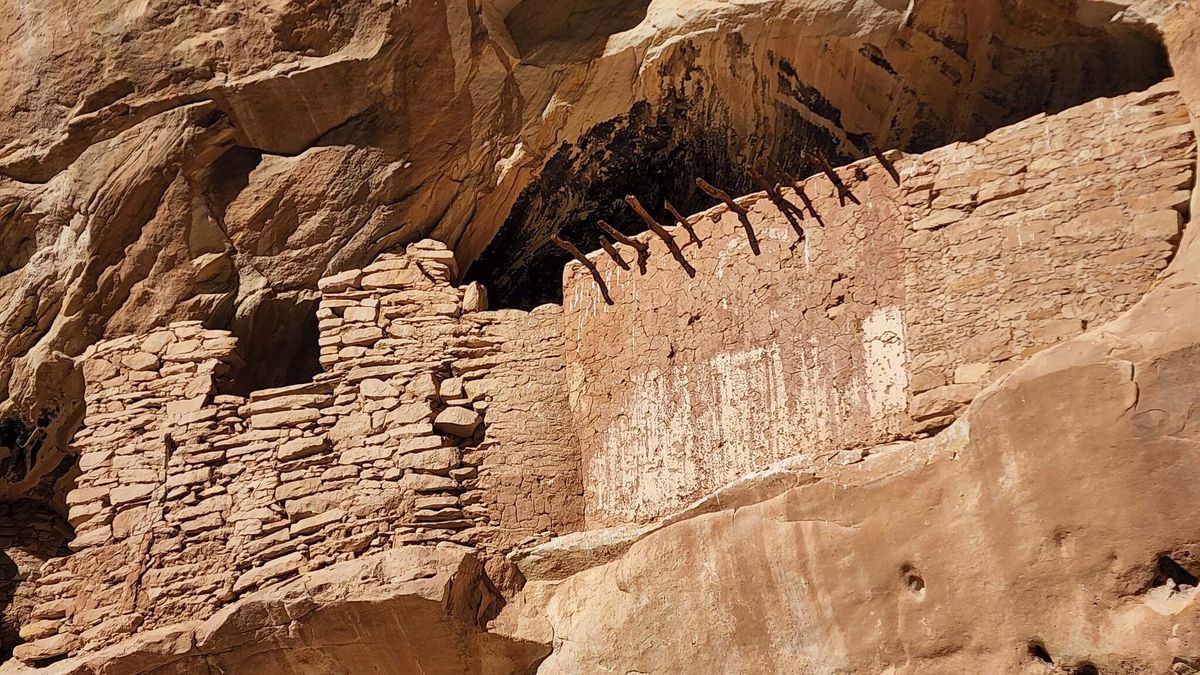 Hidden-Cliff-Dwellings-Of-Utah8217s-Fish-Creek hidden-cliff-dwellings-of-utahs-fish-creek