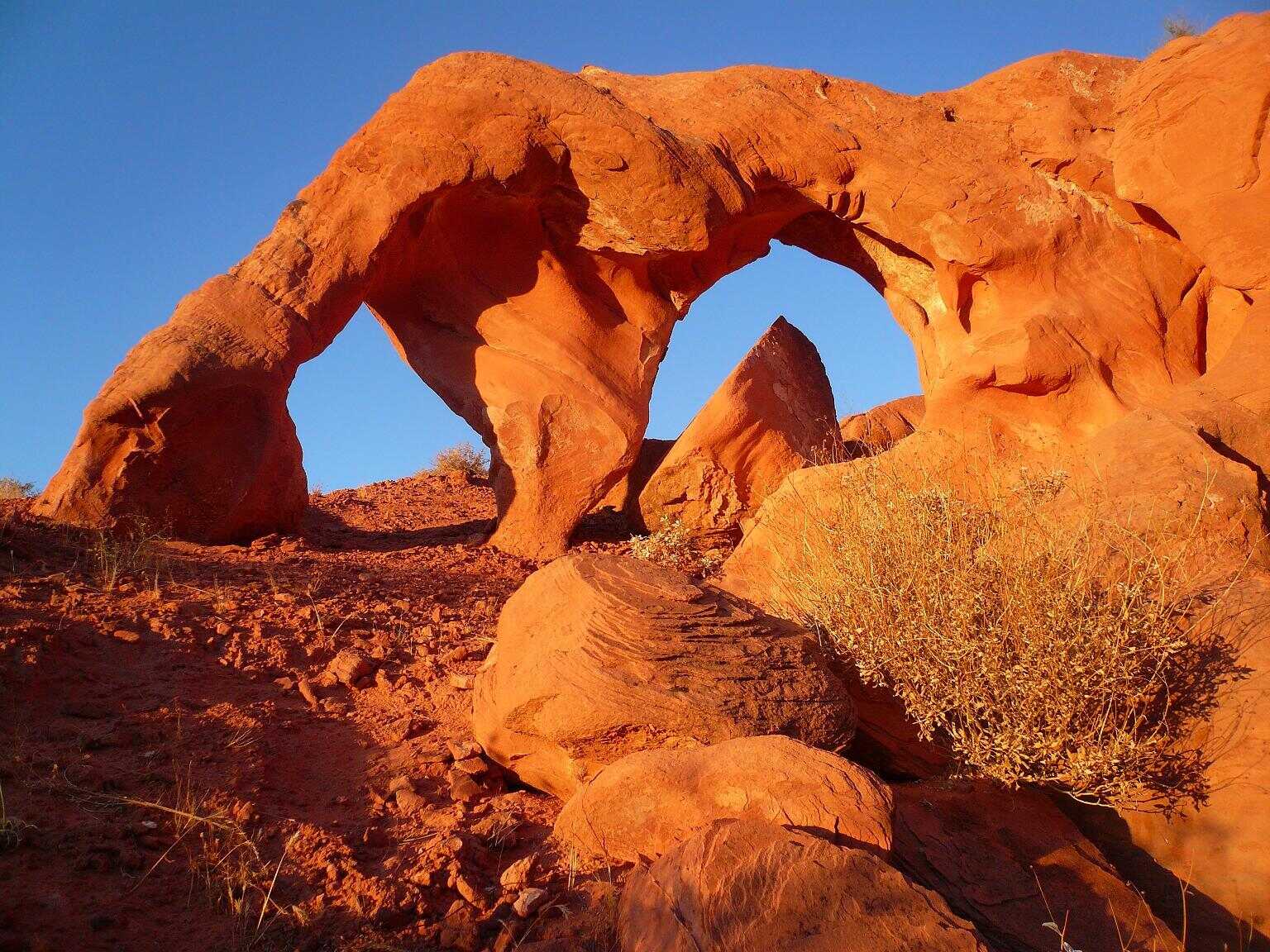 Secrets Hidden In Nevada's Valley Of Fire TouristSecrets