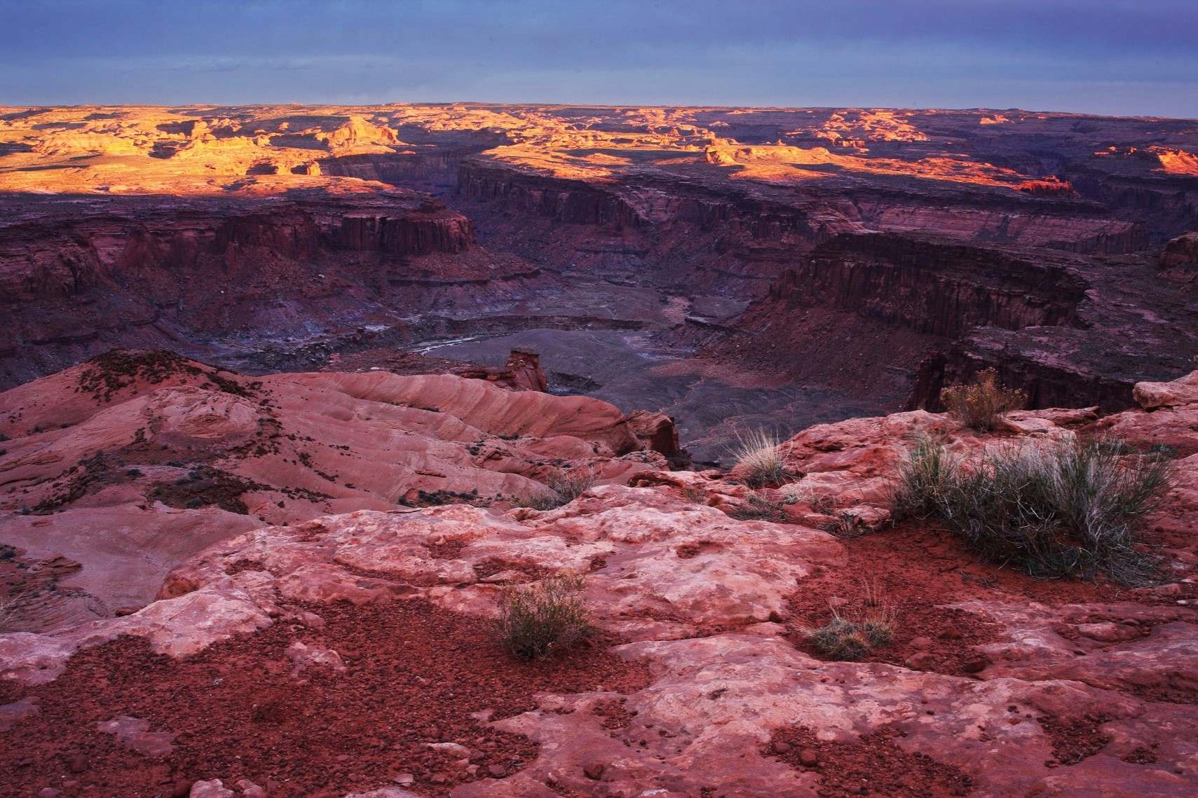 hidden-desert-pools-of-utahs-robbers-roost