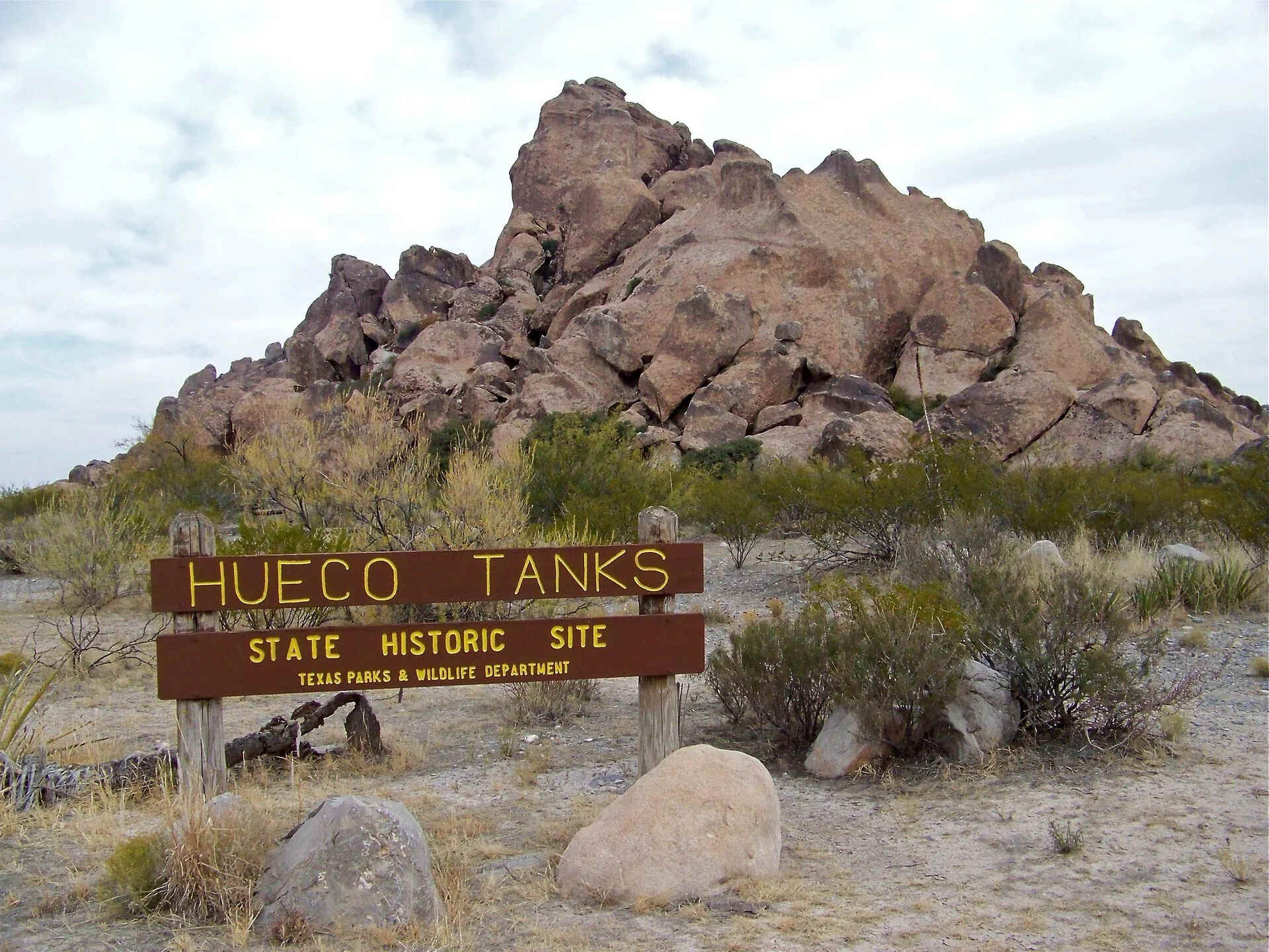 hidden-history-of-texas-hueco-tanks