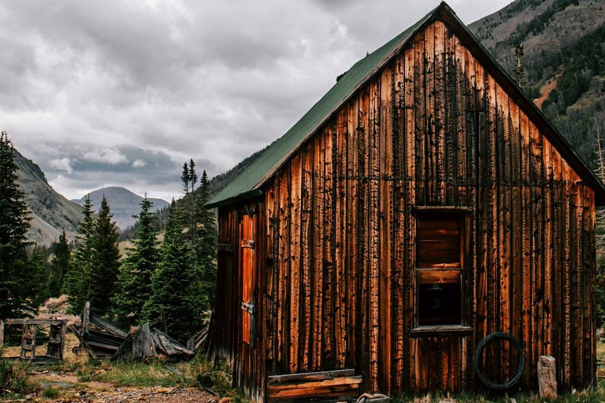 hidden-history-of-wyomings-ghost-camps