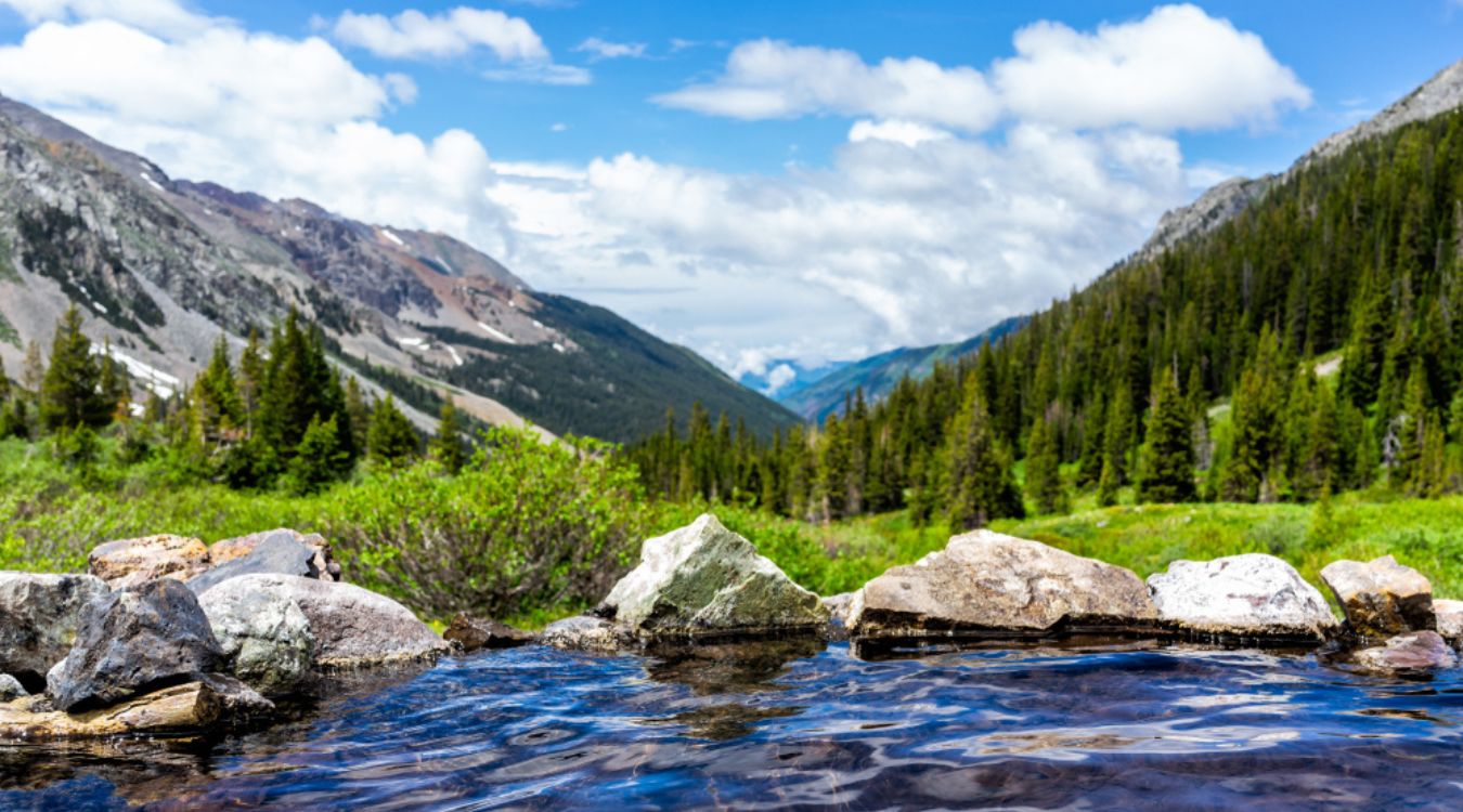 hidden-hot-springs-of-colorados-rainbow