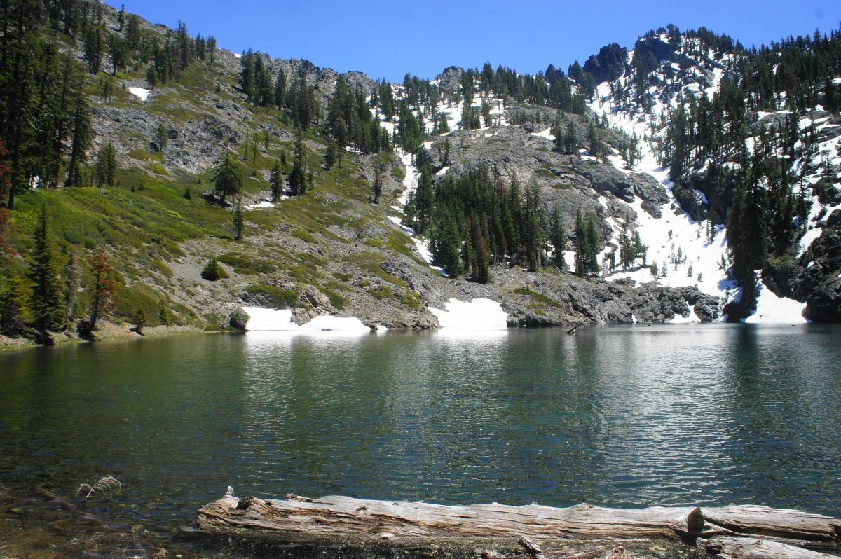 hidden-lakes-of-californias-trinity-alps