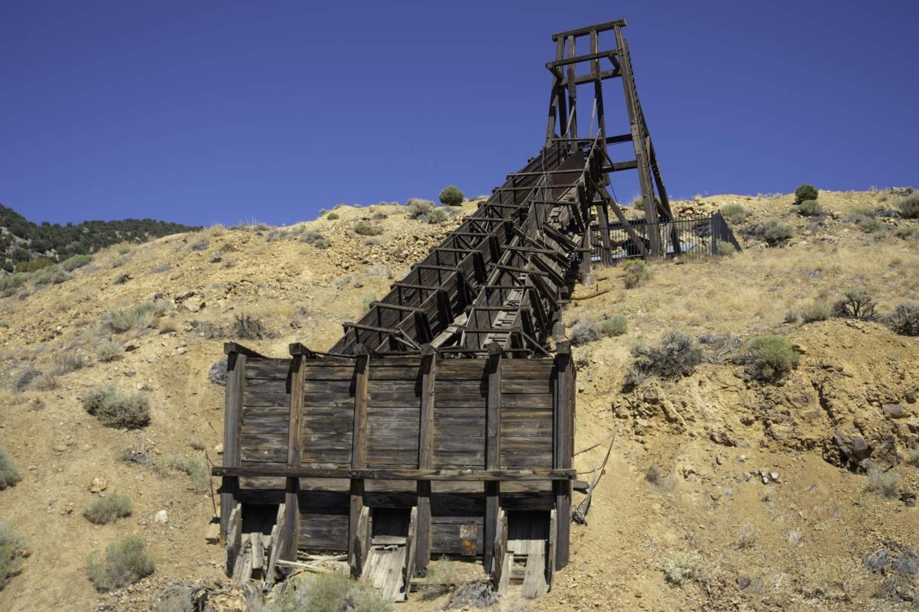 Hidden-Mines-Of-Nevada8217s-Fiery-Park hidden-mines-of-nevadas-fiery-park