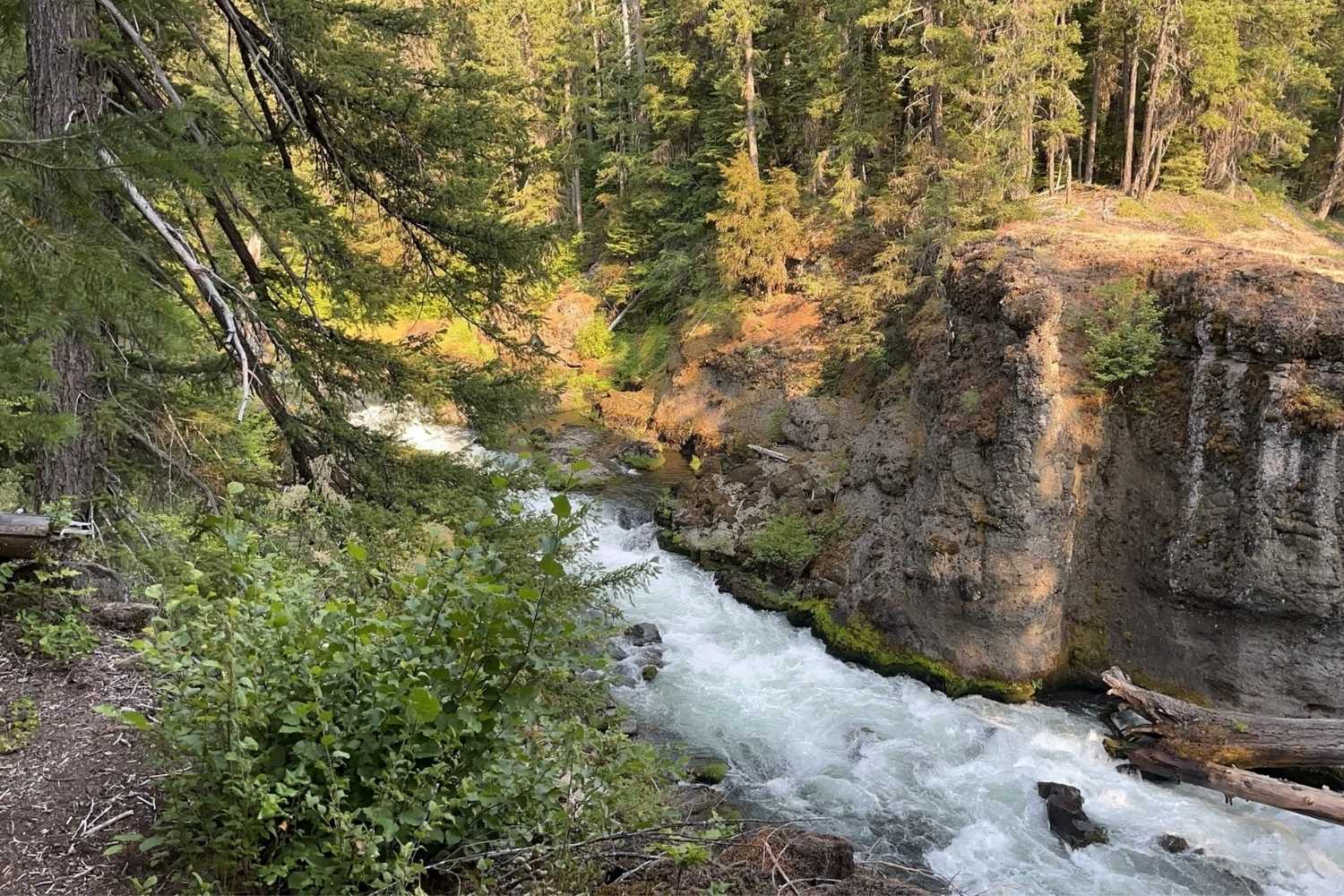 hidden-paths-of-oregons-rogue-rivers