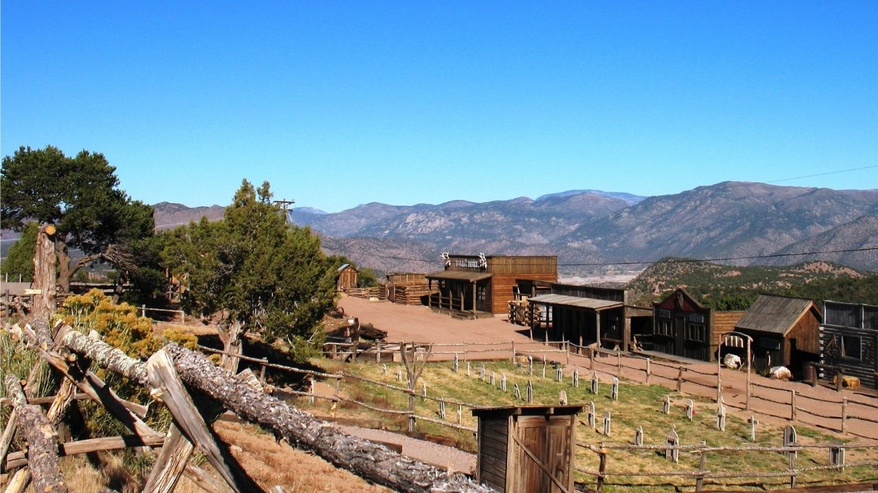 Hidden-Trading-Posts-In-Colorado8217s-Royal-Gorge hidden-trading-posts-in-colorados-royal-gorge