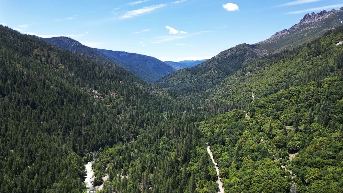 hidden-valleys-of-californias-sierra-buttes