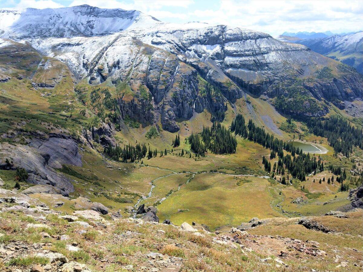 hidden-valleys-of-colorados-ice-lakes