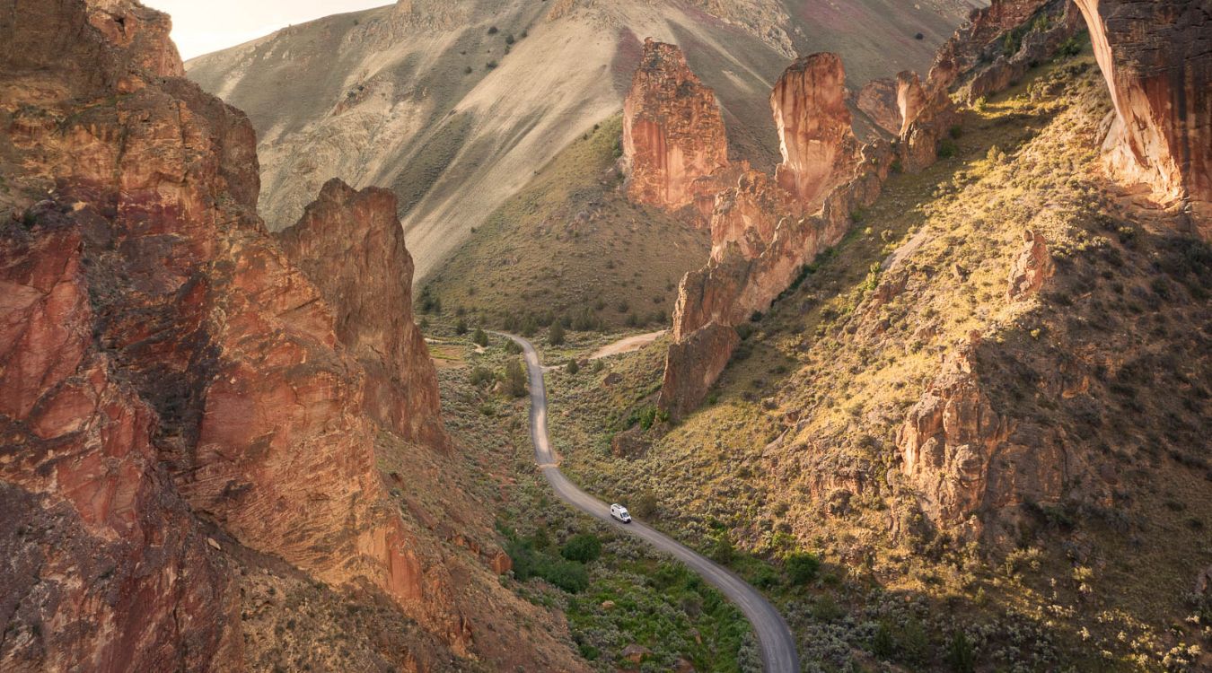 hidden-valleys-of-oregons-leslie-gulch