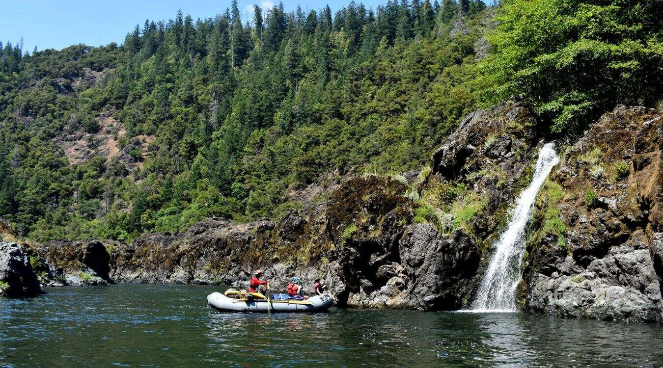 Hidden-Villages-Along-Oregon8217s-Rogue-River hidden-villages-along-oregons-rogue-river