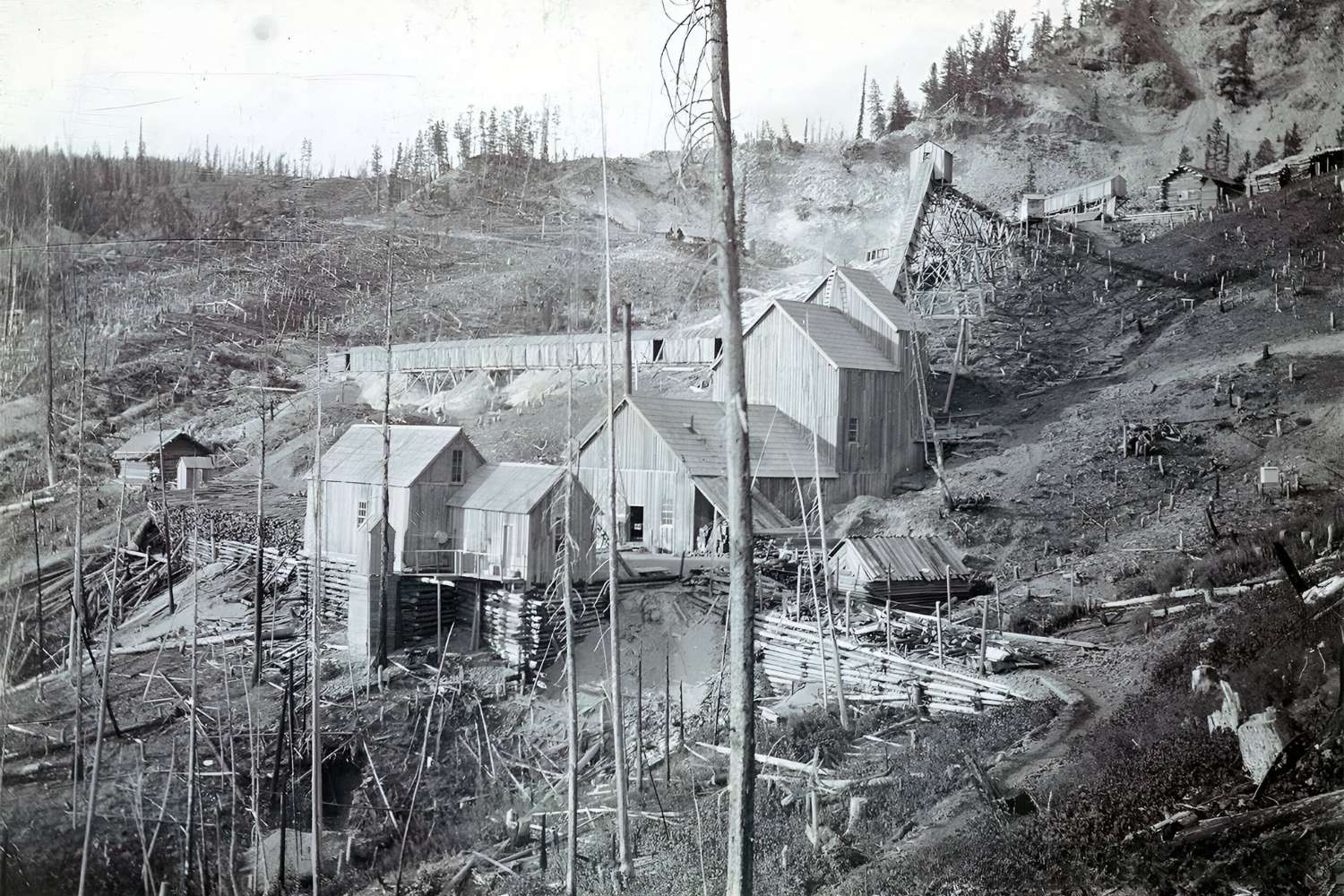 hidden-villages-of-idahos-thunder